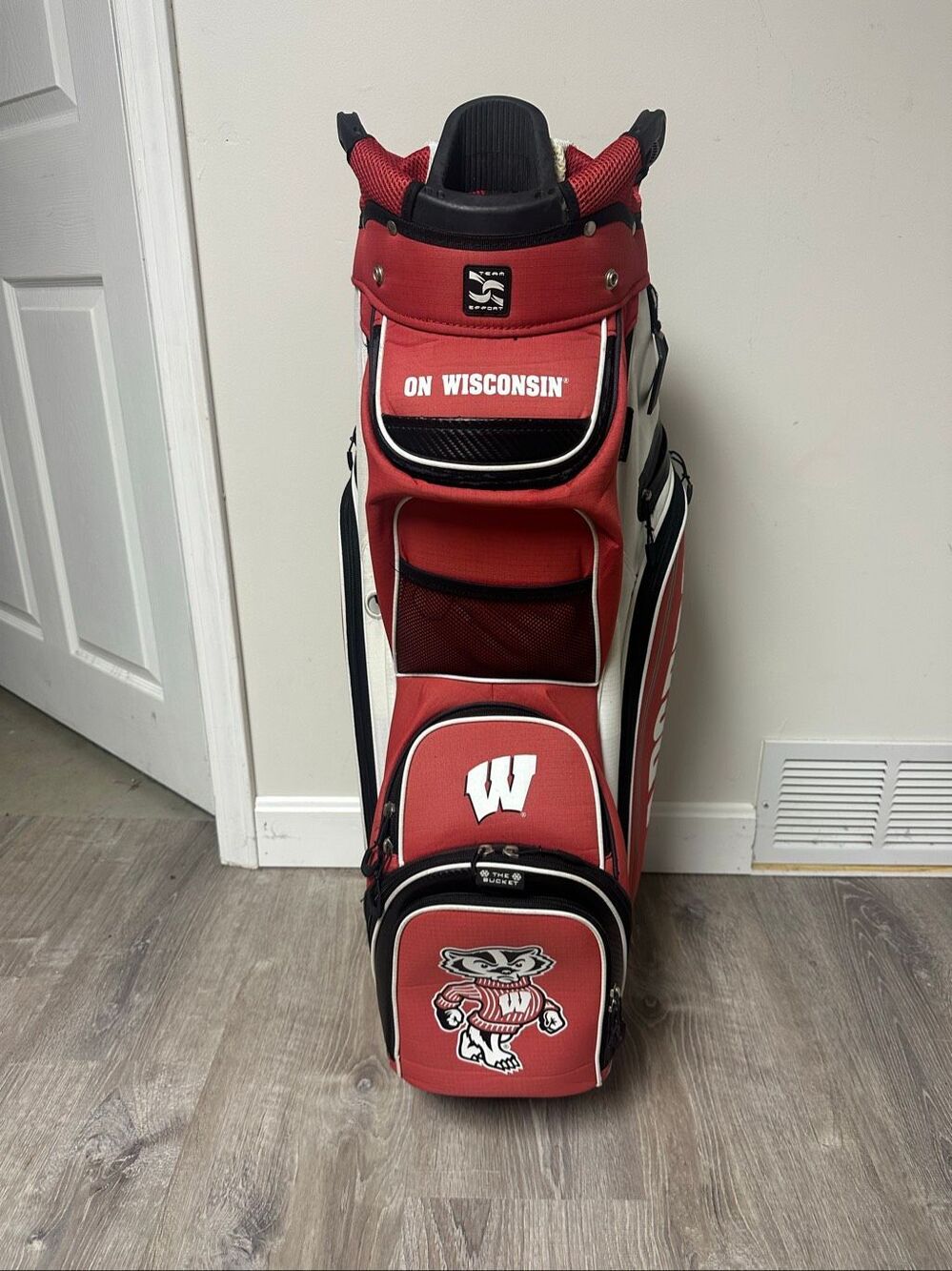 Team Effort NCAA The Bucket III Cooler Cart Golf Bag Wisconsin Badgers
